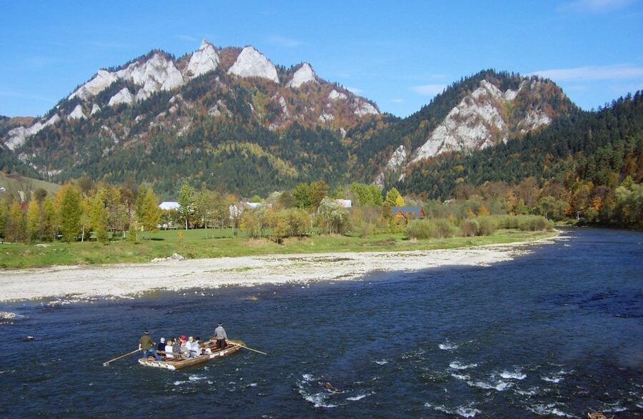 From Krakow: Dunajec River Rafting with Thermal Baths option - Timing and what to pack for rain-or-shine rafting