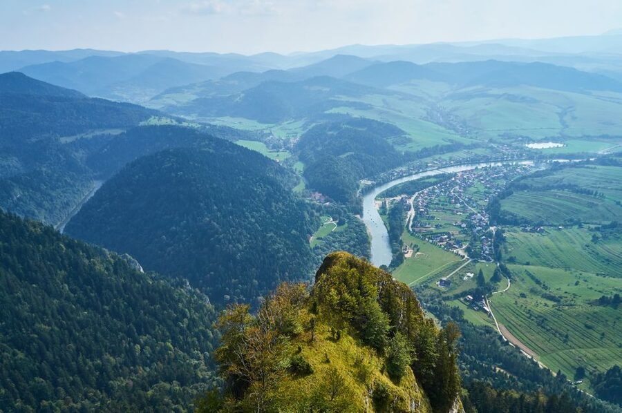 From Krakow: Dunajec River Rafting - On the Dunajec, a calm 15 km drift with a guide at the helm