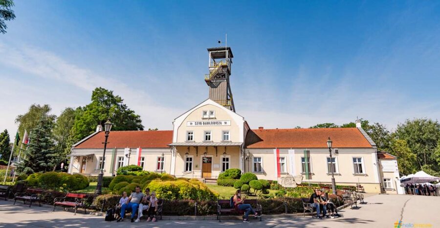 From Krakow: Guided Tour in Wieliczka Salt Mine - How The Krakow Pickup And Transfer Works Smoothly