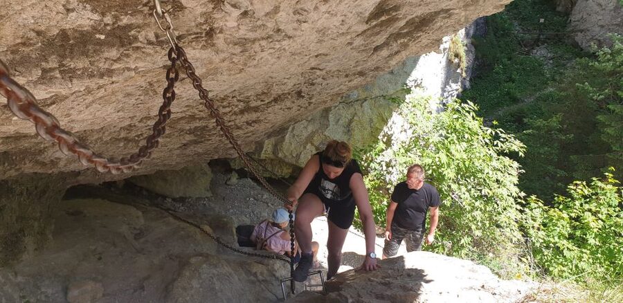 From Krakow: Hiking in the Tatra Mountains and Thermal baths - Dragon’s Den cave area: an add-on with chains involved