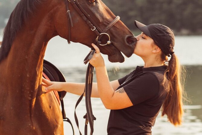 From Krakow: Horse Riding by the Lake Private Tour - Should you book this private ride with ComFort Tours Cracow?