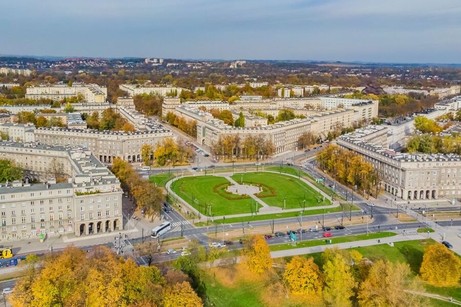 From Krakow: Nowa Huta Premium Tour - Central Square and Plac Centralny: the heart you can still feel