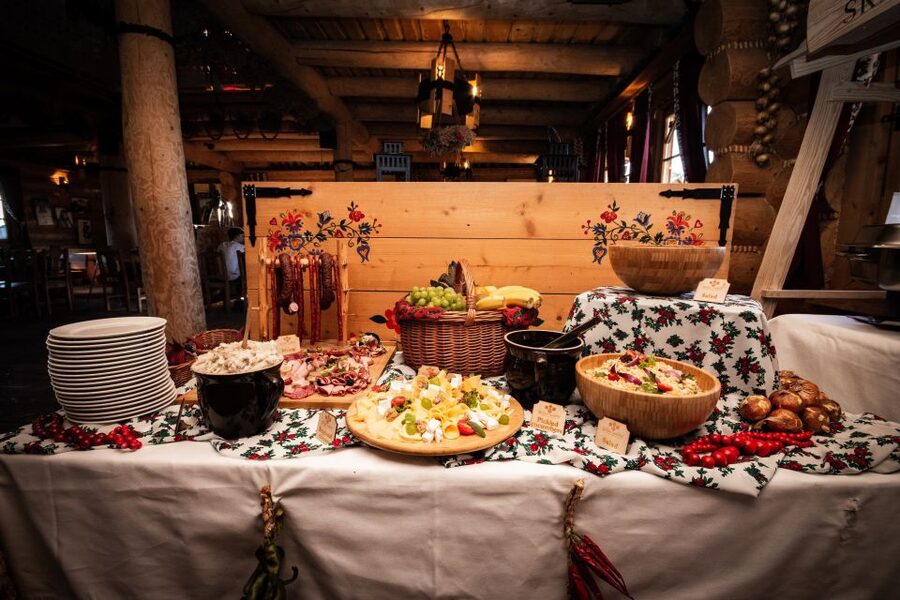 From Krakow: Polish Folk Show with All-You-Can-Eat Dinner - Key things to know before you go