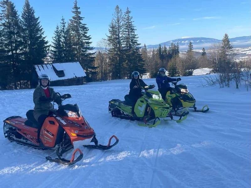 From Krakow: Snowmobile, Zakopane & Chochołowskie Baths - Chochołów’s Wooden Village and the Sculptor Hut Stop