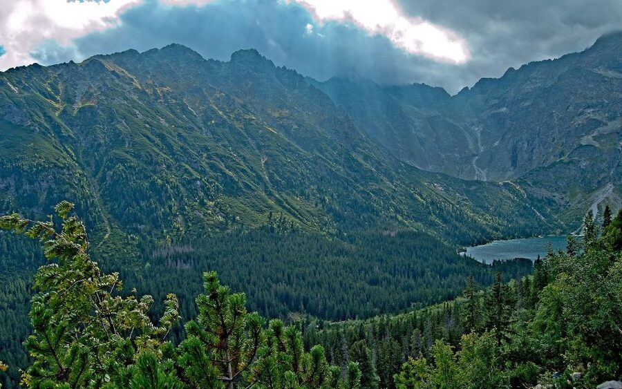 From Krakow: Tatra Mountains and Morskie Oko Hike - What to pack for a 12-hour day (and what’s not included)