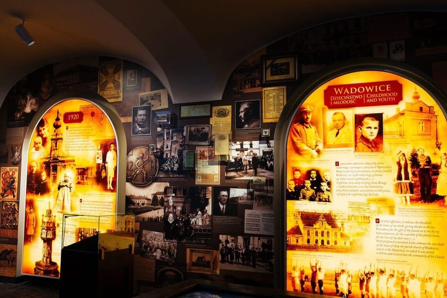 From Krakow: Wadowice - Family Home of John Paul II Day Trip - Kalwaria Zebrzydowska: Pilgrimage Atmosphere in a Short Visit