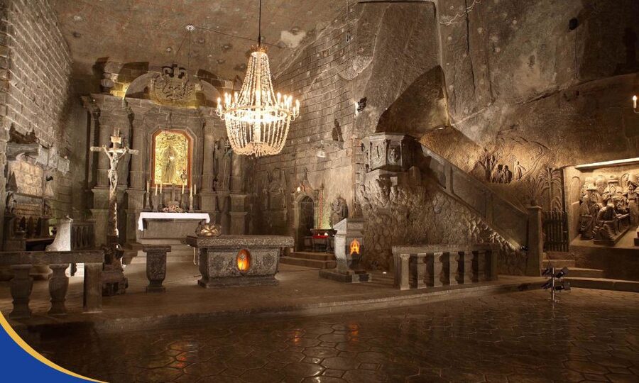 From Krakow: Wieliczka Salt Mine Guided Tour - The 5-hour flow: pickup, break, and your 2 hours underground
