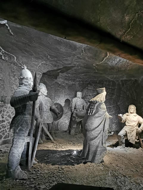 From Krakow: Wieliczka Salt Mine Guided Tour & Hotel pick-up - The 2.5-Hour Guided Walk: Corridors, Chambers, and Salt Chapels
