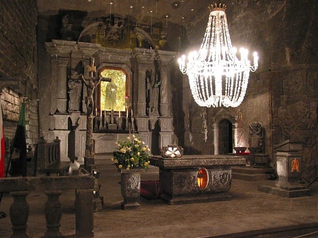 From Kraków: Wieliczka Salt Mine Guided Tour with Transport - Key things to know before you go