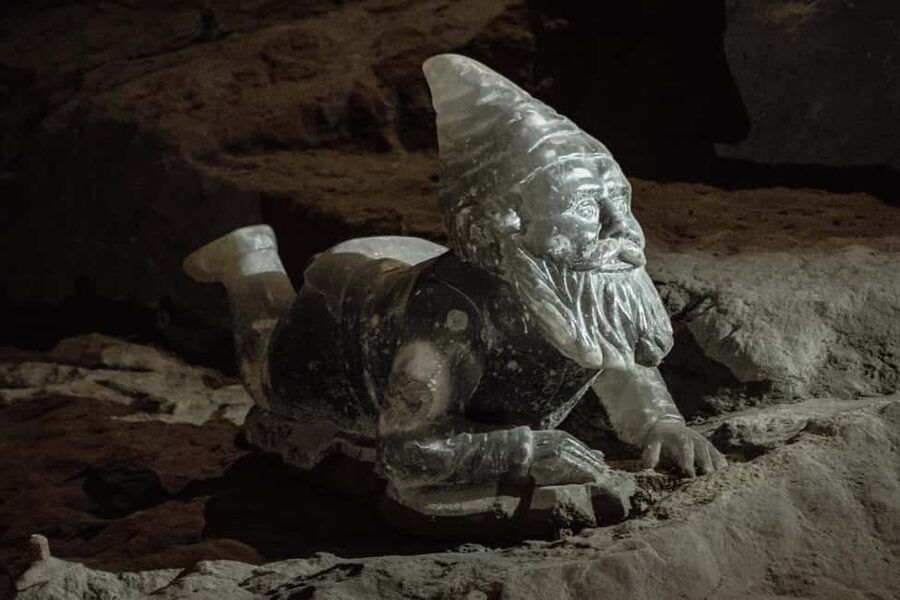 From Kraków: Wieliczka Salt Mine Tour & Fast-Track Ticket - What you’ll see inside: chapels, sculptures, galleries, and underground lakes
