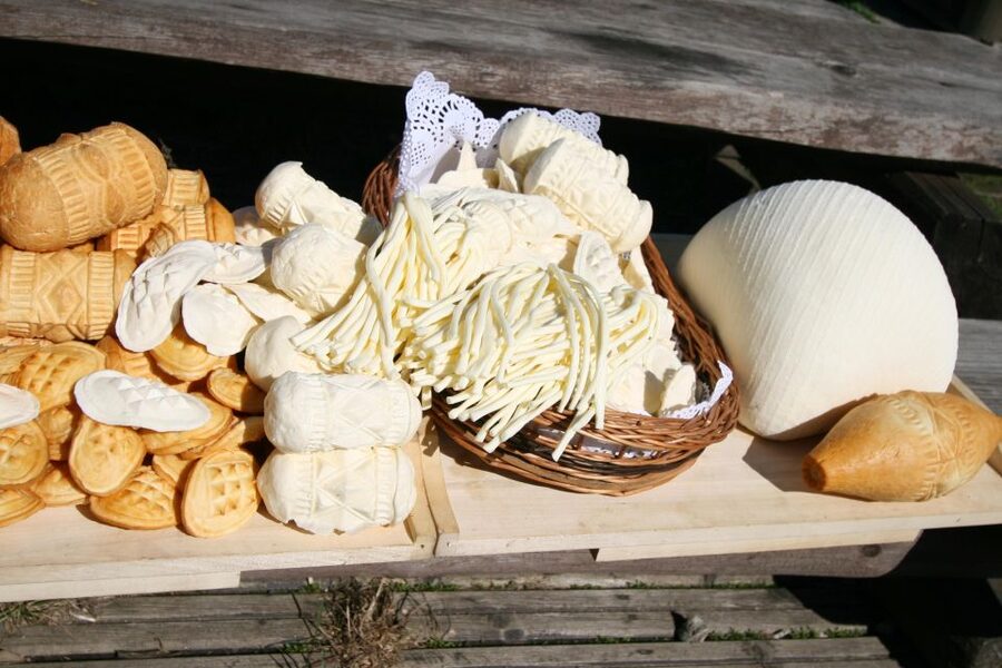 From Krakow: Zakopane Day Tour with Tasting & Funicular Ride - What to Bring (So the Day Stays Comfortable)