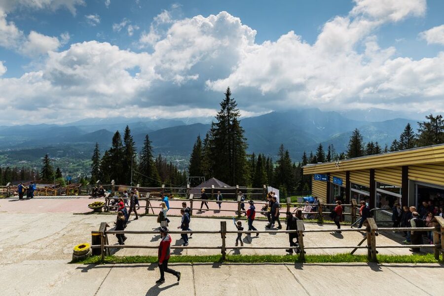 From Krakow: Zakopane Tour with Gubalowka Funicular & Museum - Krupówki main street and regional market time