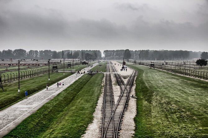 From Warsaw: Auschwitz-Birkenau Tour with Premium Train Transportation - The 6:00 am start: yes, it is early. That’s the point.