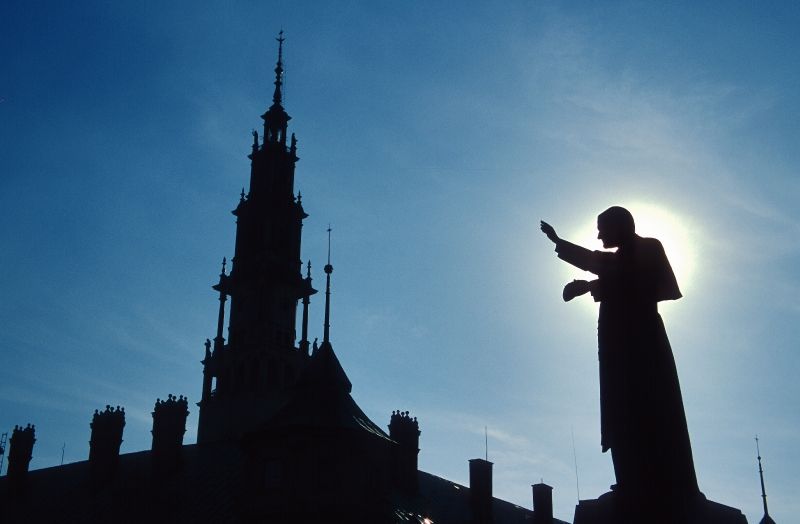 From Warsaw: Jasna Gora & Black Madonna Small Group Tour - Key highlights to expect