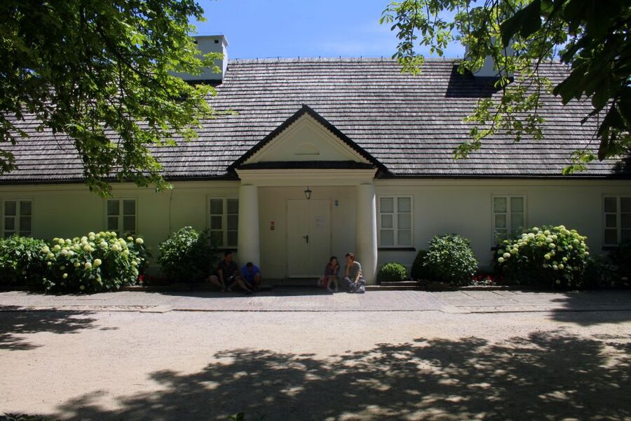 From Warsaw: Tour to Chopin's Birthplace - Żelazowa Wola - Getting Picked Up in Warsaw, Then Riding Out in Comfort
