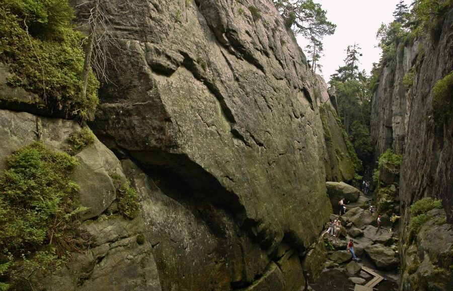 From Wroclaw: Full-Day Stolowe Mountains Trekking Tour - Should You Book This Stolowe Mountains Trek from Wroclaw?