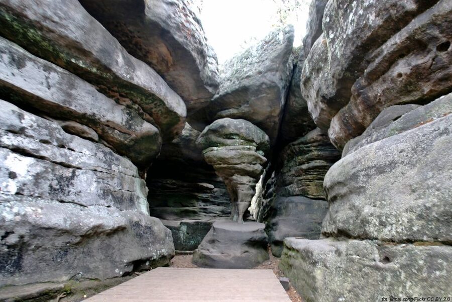 From Wroclaw: Full-Day Stolowe Mountains Trekking Tour - Tour Pacing and Who It Suits Best