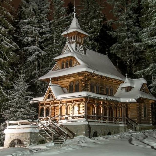 From Zakopane: Tatra Mountains, Sky walk & Hot Springs Tour - Witów tasting break: oscypek and vodka with a story