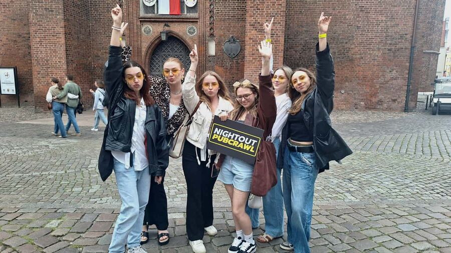 Gdansk 2026: Pub Crawl with Local Guide and Welcome Shots - From Bar Hops to Club Access: Skip the Line and Get Moving