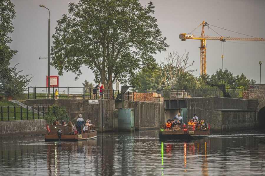 Gdansk: City Cruise on Historical Polish Boat - The guide experience and small on-board comforts