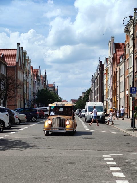 Gdansk: City Sightseeing Tour Eco Electric Buggy Golf Cart - Mariacka Street and the Motlawa waterfront views
