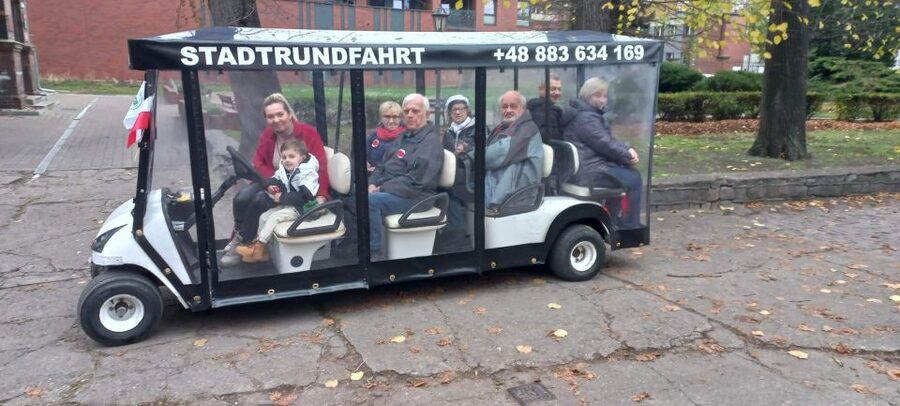 Gdansk: City Tour Live Guided by Golf Cart/Buggy Sightseeing - Why a golf cart loop makes sense in Gdansk
