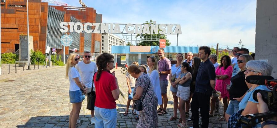 Gdansk: European Solidarity Centre Guided Tour - Workshops and film screenings: history as an ongoing conversation