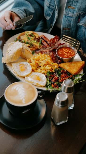 Gdansk: Hard Rock Cafe Breakfast - Why a Hard Rock breakfast makes sense on Długi Targ