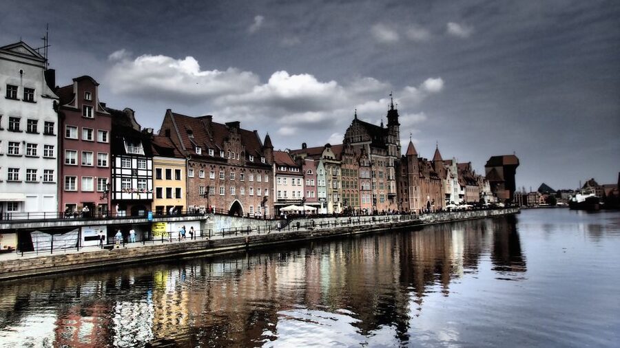 Gdańsk: Highlights Bike Tour - The Gdańsk Shipyard stop that connects to Solidarity