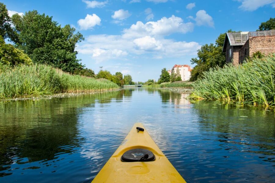 Gdańsk: Islands and Canals Private Kayak Tour - Why kayak Motława instead of staying on land