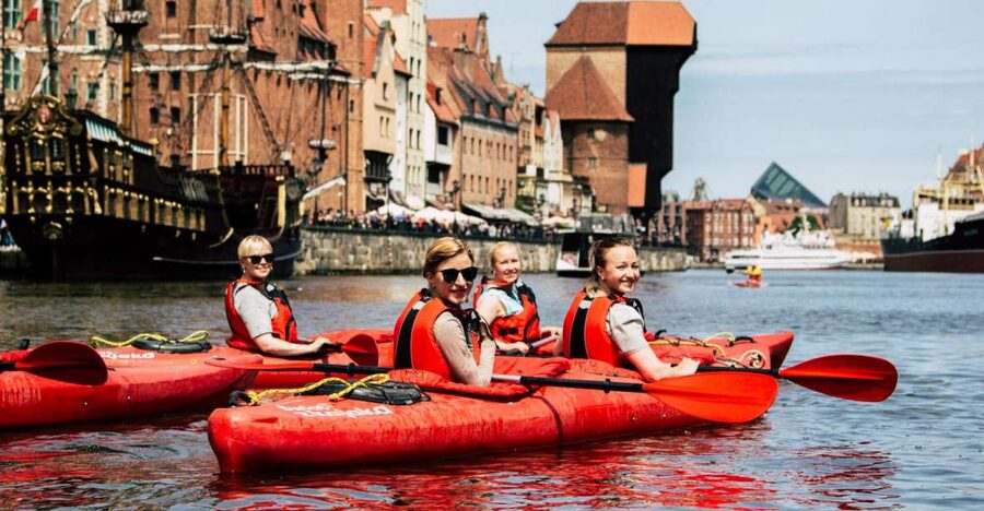 Gdańsk: Islands and Canals Private Kayak Tour - Soldek ship and the former port crane: where the photos get better