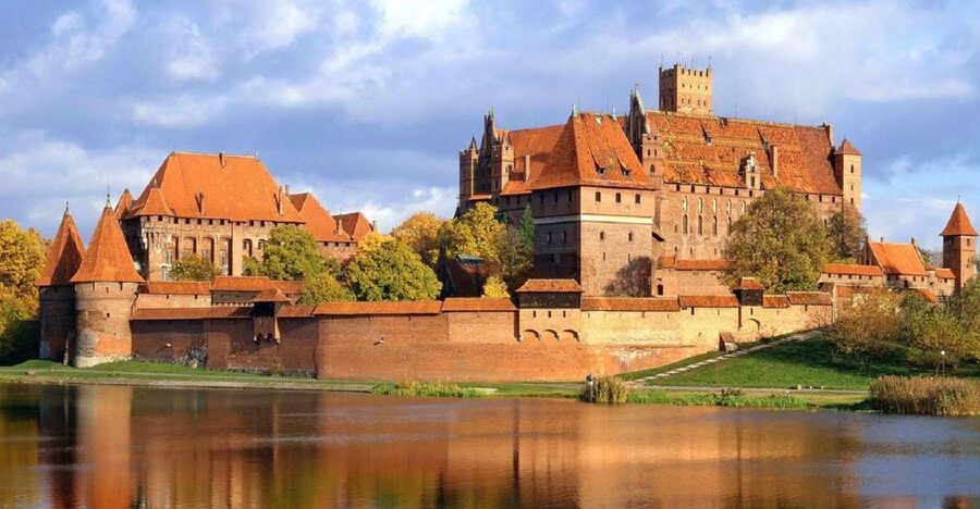 Gdansk: Malbork Castle & Westerplatte Tour with Local Lunch - Malbork Castle: The Largest Brick Castle, With an Audio Guide That Helps You Look