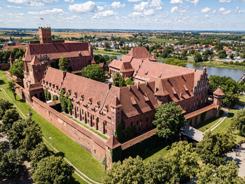 Gdansk: Malbork Castle & Westerplatte Tour with Local Lunch - Who Should Book, and Who Should Skip This Tour