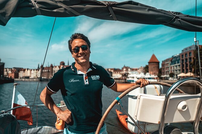 Gdańsk: Motlawa and Port yacht cruise with Welcome Drink - Key things I’d put on your radar