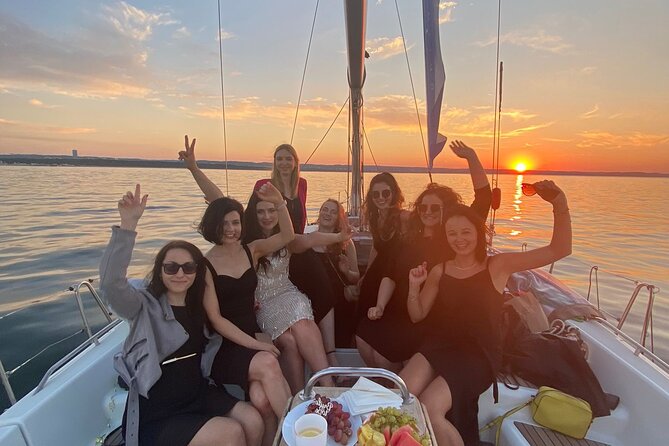 Gdańsk: Motlawa and Port yacht cruise with Welcome Drink - What the 50-Minute Route Really Feels Like