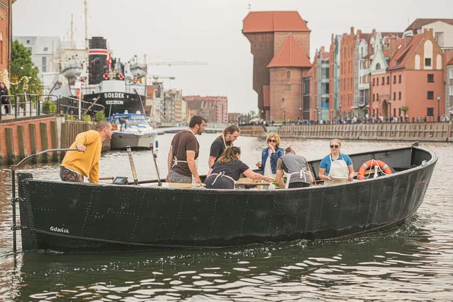 Gdańsk: Motława River Cruise with Pierogi Tasting - Who This Pierogi Tasting Cruise Is For (and Who Might Skip It)