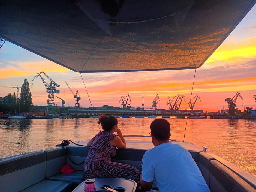 Gdańsk: Motława River Eco Cruise at Sunset with Prosecco - Key things to know before you go