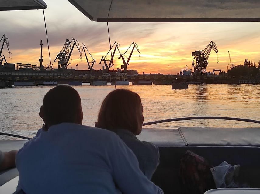 Gdańsk: Motława River Eco Cruise at Sunset with Prosecco - Who this sunset Motława cruise suits best
