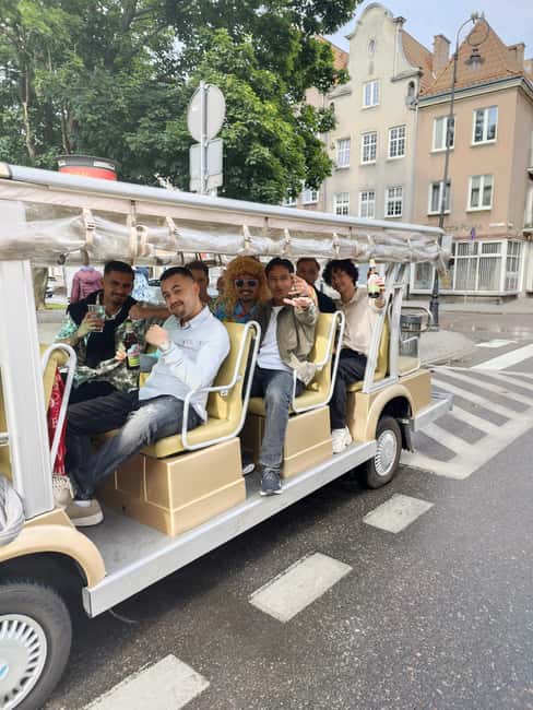 Gdansk: NO LIMIT BEER City Tour by Golf Cart Private/Shared - Where the Guide’s Role Shows: Short Stops, Clear Explanations