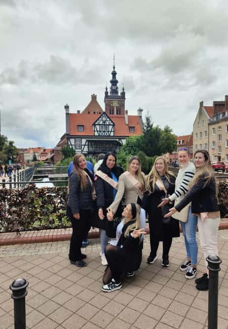 Gdansk: NO LIMIT BEER City Tour by Golf Cart Private/Shared - The Route Hits Gdańsk’s Major Sets: Gates, Churches, and the Political Heart