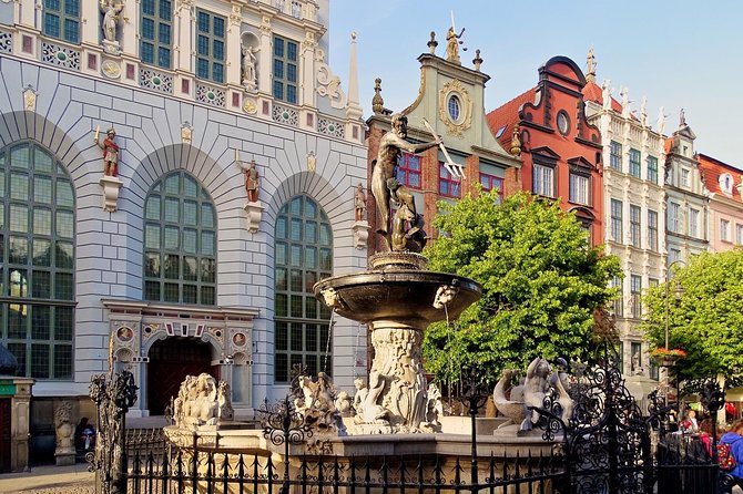 Gdańsk Old Town Private Walking Tour with Legends and Facts - Long Długa Street highlights: Golden Gate, Town Hall, Neptune, and more