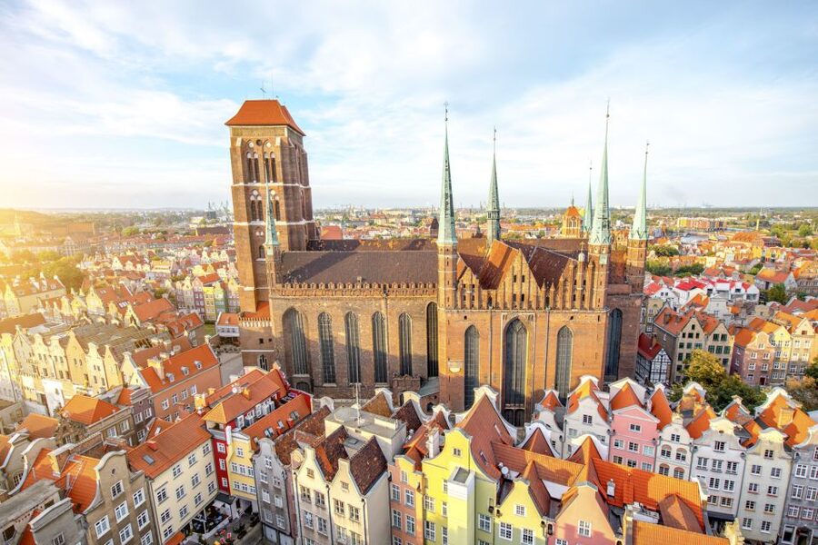 Gdańsk: Old Town Private Walking Tour with Legends and Facts - Finishing with Renaissance muscle: Great Armoury in the Old Town mix