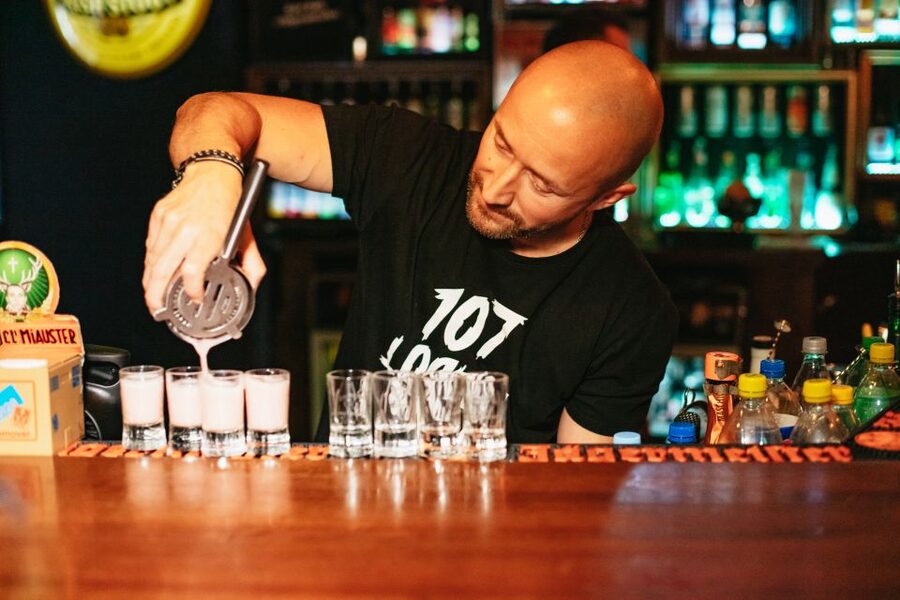 Gdansk: Pub Crawl with Free Drinks - Is it safe and comfortable for your group style?