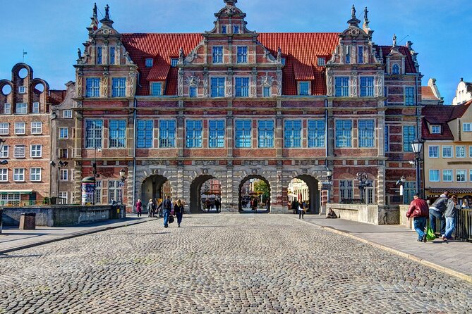 Gdansk Scavenger Hunt and Highlights Self Guided Audio Tour - Route math: 1.8 km and why your timing stays flexible