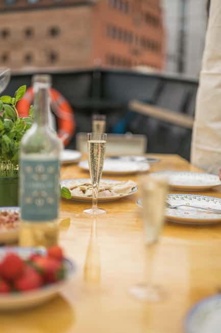 Gdańsk: Shipyard and Port Cruise with Pierogi Tasting - Who Should Take This Cruise, and Who Might Skip It