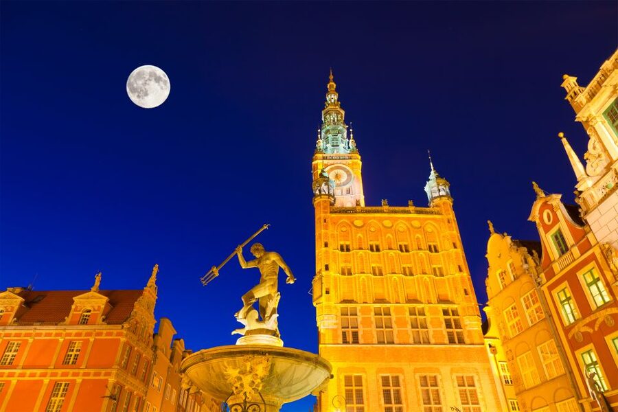 Gdansk: Small Group Walking Tour - Royal Road and Artus Court: Where the Story Becomes Clear