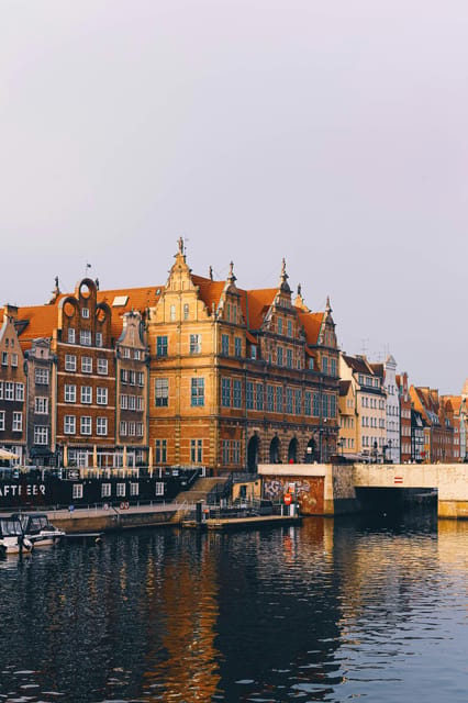Gdansk, Sopot & Gdynia Road Trip with a Local Guide - Sopot’s Seaside Elegance, with Space to Breathe