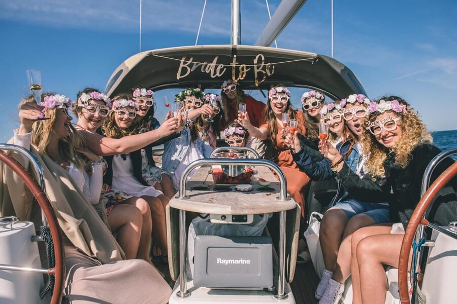 Gdańsk/Sopot: Private Boat Party with Music & Drinks - Boarding the Yacht: Comfort You Actually Notice