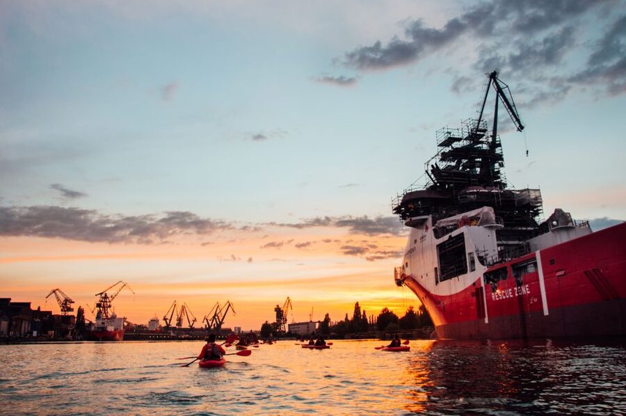Gdansk: Sunset Kayak Tour - What You Need to Bring for a Smooth Paddle Day