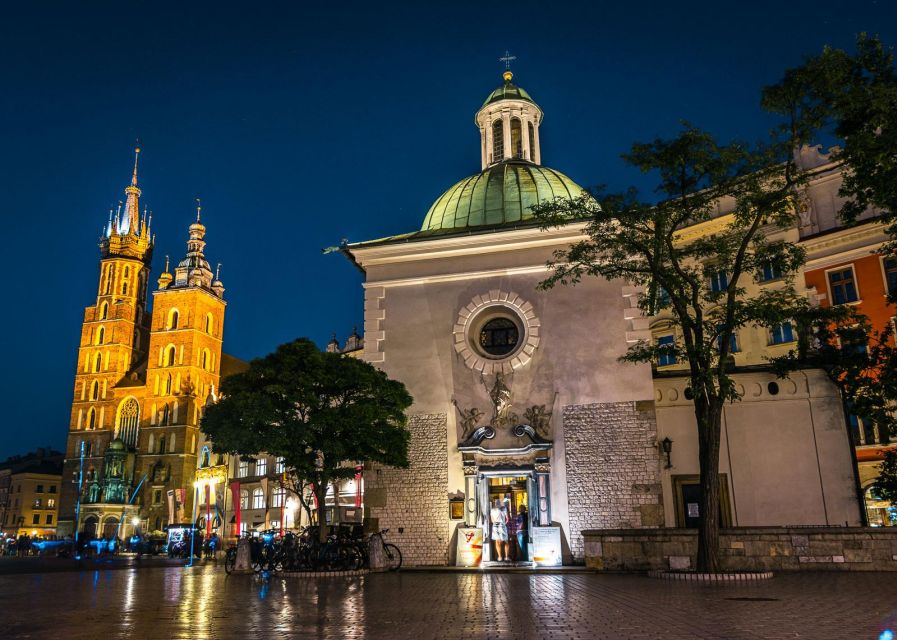 Ghosts & Crimes: Macabre Kraków Walking Tour in English - Damien’s English Storytelling: The Real Reason It Works